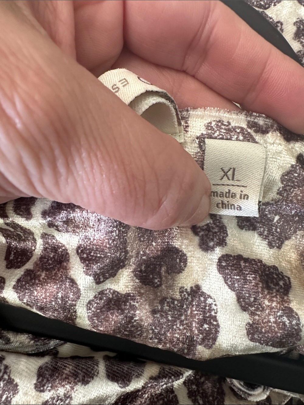 Cato Brown & White Leopard-Print V-Neck Velvety Tunic Top Size XL - Picture 9 of 15